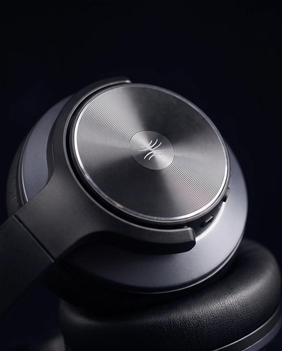 Brushed metal ear cup